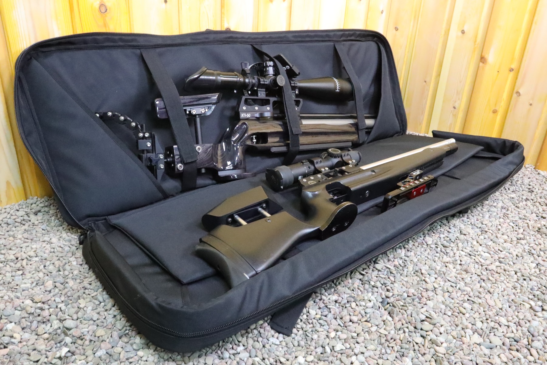 ELLTECH Arida FT 48.5" Field Target Drag Bag with Free Rain Cover - Black