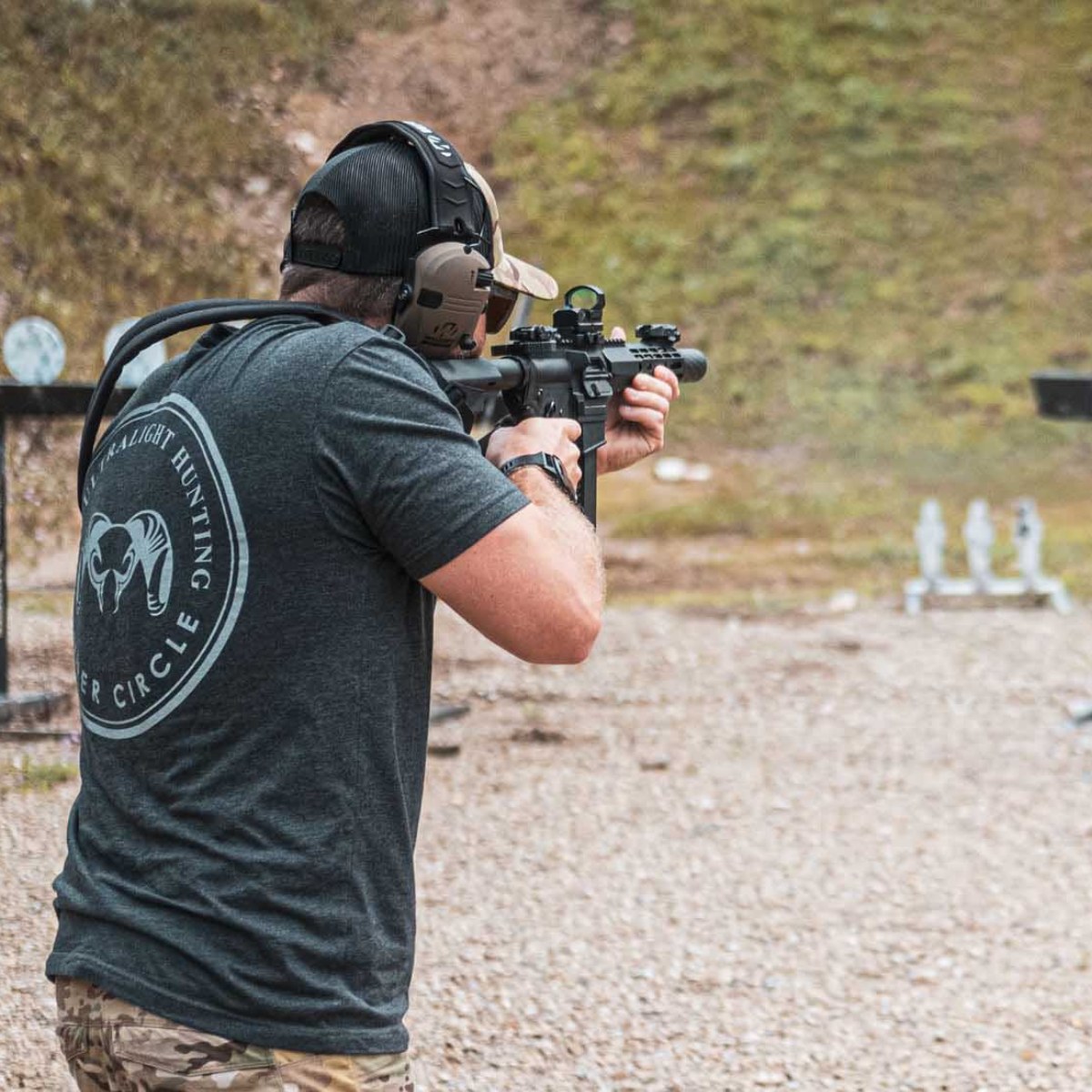 Hawke Reflex Sight - Wide View - 2 Moa Circle Dot -Integral Weaver Picatinny Mount