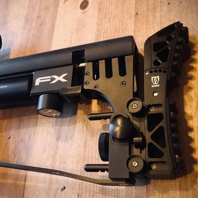 Saber Tactical Adjustable Buttstock